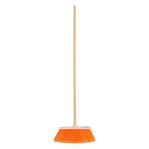 Escoba grande tipo cepillo, cerdas de PVC, bastón de madera - KLINTEK