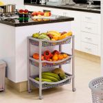 Canasta-movil-de-estructura-plastica-rigida-con-base-tipo-malla-de-45-x-31-x-72-cm-con-cestas-multiusos-de-3-niveles