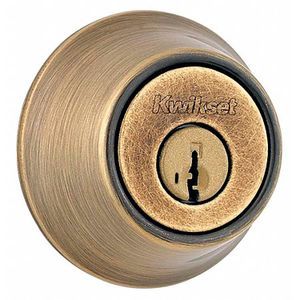 Cerrojo de puerta principal llave a llave de acabado en latón antiguo - KWIKSET
