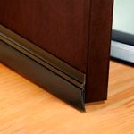 Platina-barredora-de-91.4-x-5-cm-de-triple-sello-con-estructura-de-aluminio-autoadhesivo-de-anclaje-a-puerta
