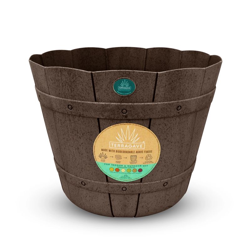 Maceta-redonda-plastica-gigante-de-42-cm-de-diametro-de-diseño-tipo-cubeta-de-madera-con-capacidad-de-7.9-gal
