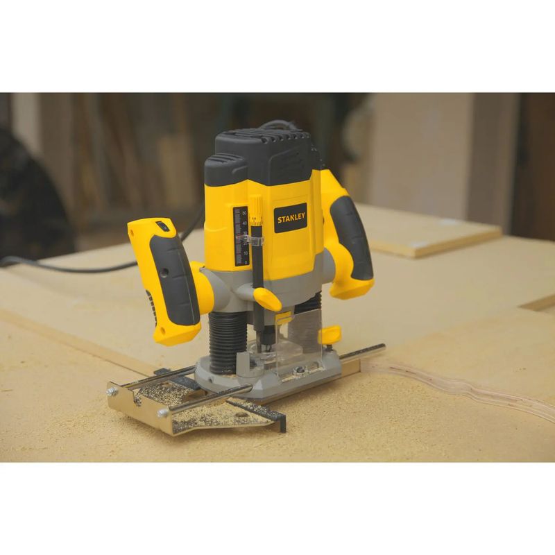 Rebajadora-Stanley-1200W-27000Rpm-Profesc-Fres