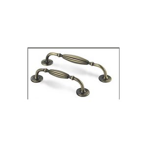 Tiradera 128Mm Curvo Laton Antiguo - WRT