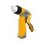 Pistola-pulverizadora-de-agua-metalica-con-recubrimiento-plastico-y-empuñadura-ergonomica-de-agarre-confortable