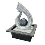 Fuente-de-agua-de-22.5-x-22.5-x-34-cm-elaborada-en-poliresina-rigida-de-diseño-de-fuente-tipo-CISNE-GRIS