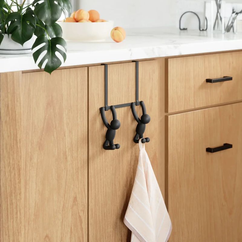 Gancho-P-Ropa-A-Pared-Hombrecito-2P-Negro