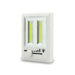 Luz-LED-empotrable-portatil-de-un-solo-cuerpo-con-luces-accionadas-con-un-dimmer-de-intensidad-de-luz