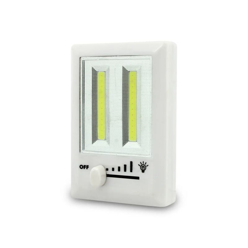 Luz-LED-empotrable-portatil-de-un-solo-cuerpo-con-luces-accionadas-con-un-dimmer-de-intensidad-de-luz
