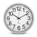 Reloj-de-pared-redondo-con-perfil-plateado-de-35-cm-de-diametro-con-numeros-grandes-de-diseño-moderno-y-minimalista