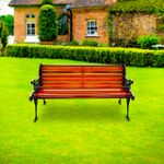 Banca-para-jardin-con-estructura-metalica-de-acero-forjado-y-largueros-de-madera-con-recubrimiento-para-exteriores.-Cafe-negro-WRT