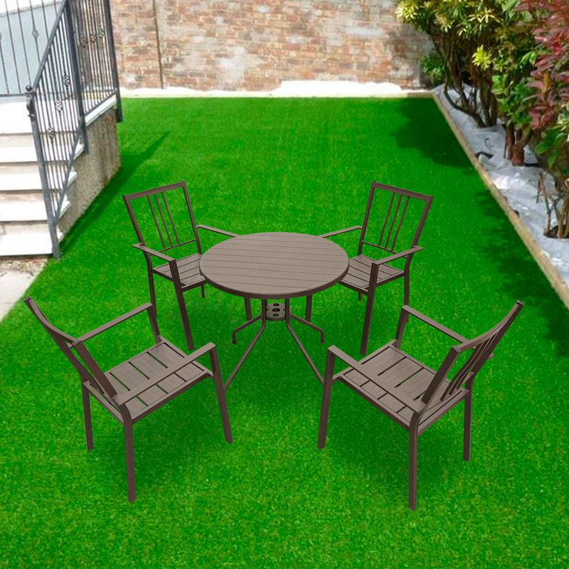 Juego-de-mesa-con-sillas-de-estructura-metalica-con-apliques-de-diseño-tipo-tablones-de-madera.-Incluye-4-sillas.-Cafe-ORGILL