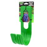 Soporte-portamanguera-con-estructura-rigida-tipo-gancho.-Ideal-para-instalarse-en-paredes-llaves-de-agua-etc.-Verde-GARDEN-DEPOT