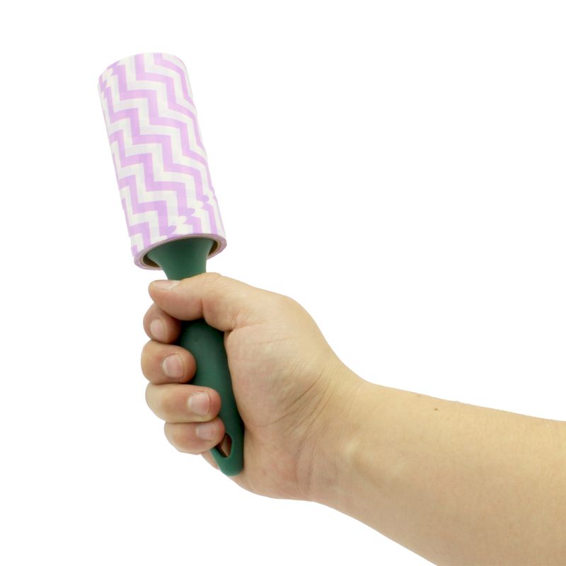 Removedor-de-pelusas-con-rollo-de-10-cm-y-empuñadura-plastica-que-remueve-pelusas-hilachas-y-polvo--pack-x-60-hojas.-Violeta-con-blanco-PINE-SOL