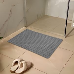 Alfombra de baño plástica con diseño de CUADROS y ventosas antideslizantes. - PALM SPRINGS HOMES