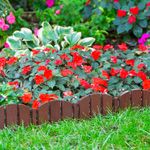 Cerca-para-jardin-decorativa-con-diseño-de-TABLAS-DE-MADERA.-Incluye-8-modulos-que-se-conectan-entre-si.-Rinde-3-metros.