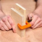 Prensa-en-C-de-1-pulgada-fabricada-en-hierro-forjado.-Su-apertura-de-arco-y-profundidad-es-de-1-pulgada.