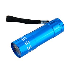 Mini linterna LED compacta; con estructura de aluminio. - ORGILL