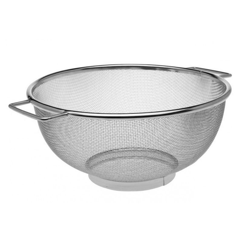 Escurridor-de-pasta-con-estructura-y-malla-de-acero-inoxidable-de-23-cm-de-diametro.-Ideal-para-utilizarlo-en-la-cocina.