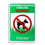 Letrero-con-mensaje-MANTENER-LAS-MASCOTAS-FUERA-DEL-CESPED.