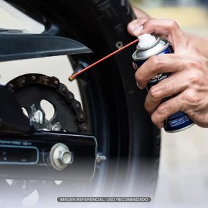 Lubricante para cadenas de excelente adherencia que alarga la vida útil de los metales. Evita el desgaste; 450 ml - GOODYEAR