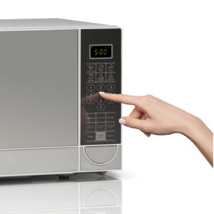 Microondas de 20 litros color blanco con luz interior y plato giratorio MWI-20BL - INDURAMA