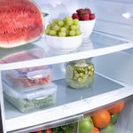 Refrigerador-Top-Mount-de-408-litros-de-capacidad-con-dispensador-de-agua-y-bandejas-de-vidrio-RI-580-CR