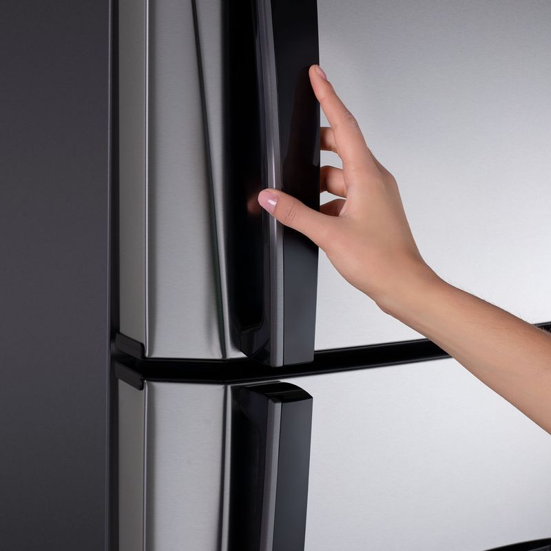 Refrigerador-Top-Mount-de-310-litros-de-capacidad-de-2-puertas-y-dispensador-de-agua-RI-425-CD