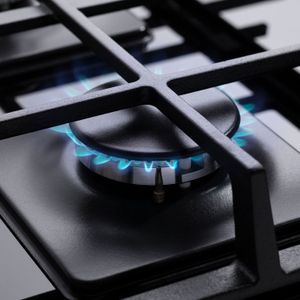 Encimera a gas Moonlight de 4 quemadores y tablero de vidrio ultraclear glass negro EGI-604VDNE - INDURAMA