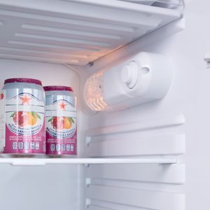 Minibar de 129 litros de acabado cromado RI-150CR - INDURAMA