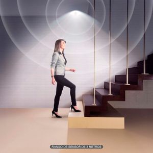 Foco LED con sensor de movimiento y base E27. CARACTERÍSTICAS: 9W, Luz blanca, 810 lúmens, vida útil 15.000 horas. - VOLTON