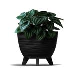 Maceta-color-negro-de-polipropileno-con-textura-surcado-de-20-x-23-cm.