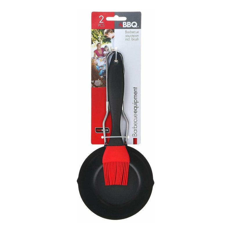 Kit-para-BBQ-contiene-un-sarten-de-aluminio-y-una-brocha-de-silicona.