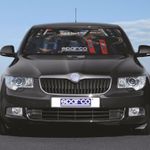 Parasol-plegable-para-auto-con-diseño-de-130-x-70-cm.