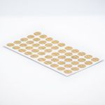 Tapa-Adhesiva-Macadamia-diseñada-para-cubrir-y-disimular-los-orificios-o-cabezas-de-tornillos-en-tableros-de-madera
