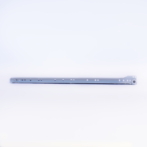 Riel Blanca 45cm para garantizar un deslizamiento suave y eficiente en muebles de madera. - HERDIS