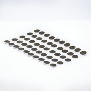 Tapa Adhesiva Fumé diseñada para cubrir y disimular los orificios o cabezas de tornillos en tableros de madera - TAPFAST