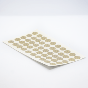 Tapa Adhesiva Nazca diseñada para cubrir y disimular los orificios o cabezas de tornillos en tableros de madera - TAPFAST