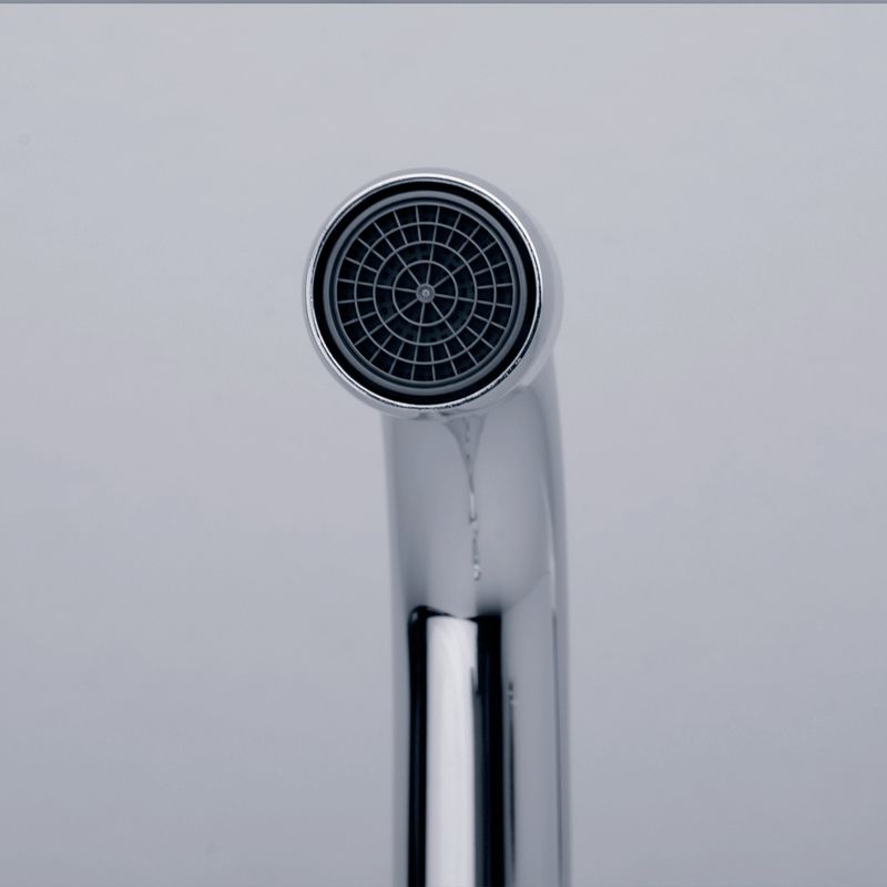 Llave-de-Pared-con-Pico-Alto-para-Cocina-Linea-Treviso