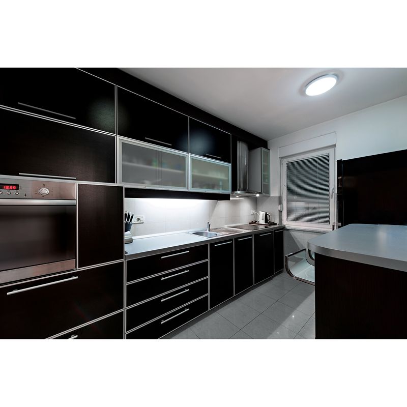 Luminaria-LED-lineal-para-gabinete