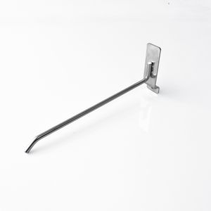 Gancho para exhibidor ranurado de 6" de acabado cromado anti desgaste. - CEDIMPORT