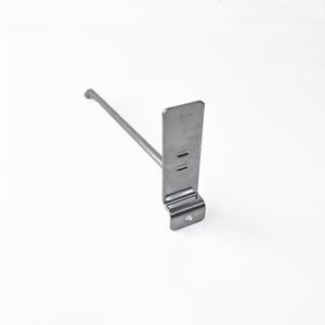 Gancho para exhibidor ranurado de 6" de acabado cromado anti desgaste. - CEDIMPORT