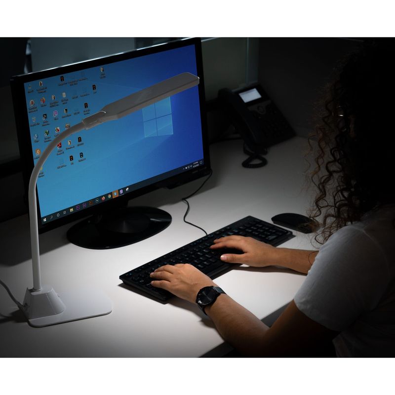 Lampara-de-LED-5W-cuello-flexible-para-escritorio