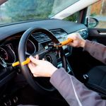 Baston-De-Seguridad-Para-Volante-Yale