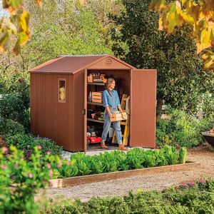 Bodega plástica tipo CASA para patio de 180 x 180 cm Café con tragaluz y panel de ventilación.