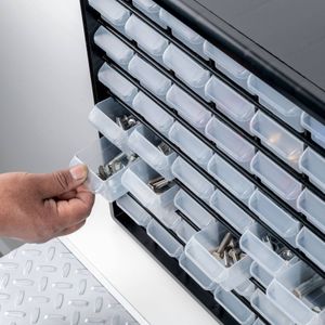 Organizador de 40 x 51 cm con 64 gavetas PEQUEÑAS de polipropileno translúcido y marco de ABS. - TRUPER