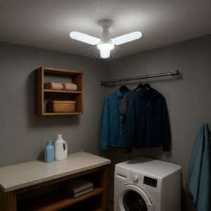 Foco LED expandible con diseño tipo VENTILADOR de 3 luces de 2600 lm y base E27. - BLITZ