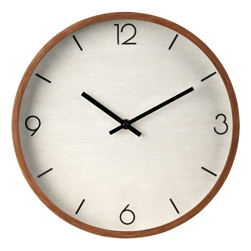 Reloj-redondo-de-pared-con-apariencia-de-tejido-y-marco-de-madera.---ORGILL