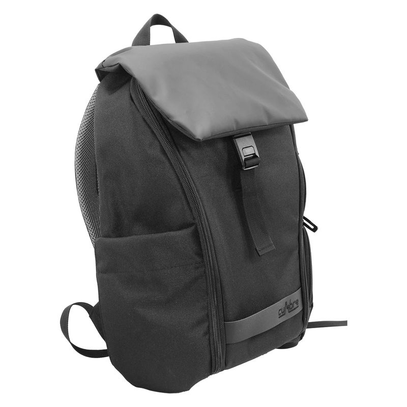 Mochila-porta-laptop-de-color-negro-con-3-bolsillos.---CUMBRE