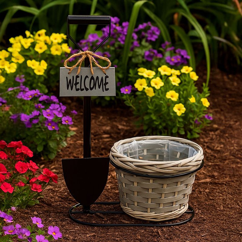 Soporte-metalico-para-cesta-de-flores-ideal-para-la-decoracion-de-jardines.---H-S