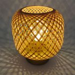 Farol-LED-de-bambu-color-natural-funciona-con-pilas-AA--no-incluida-.---BLITZ